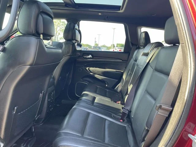 Certified Used 2020 Velvet Red Pearlcoat Jeep High Altitude image 12