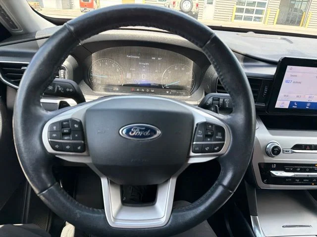 Used 2021 Blue Ford XLT image 18