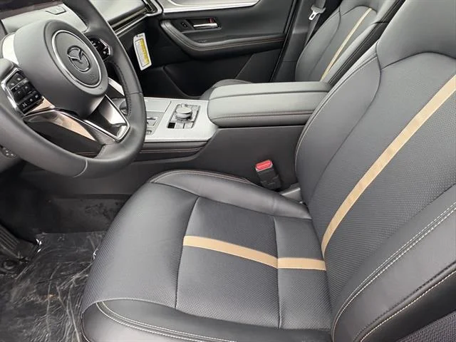2025 Mazda CX-70 Premium Package - Photo 11