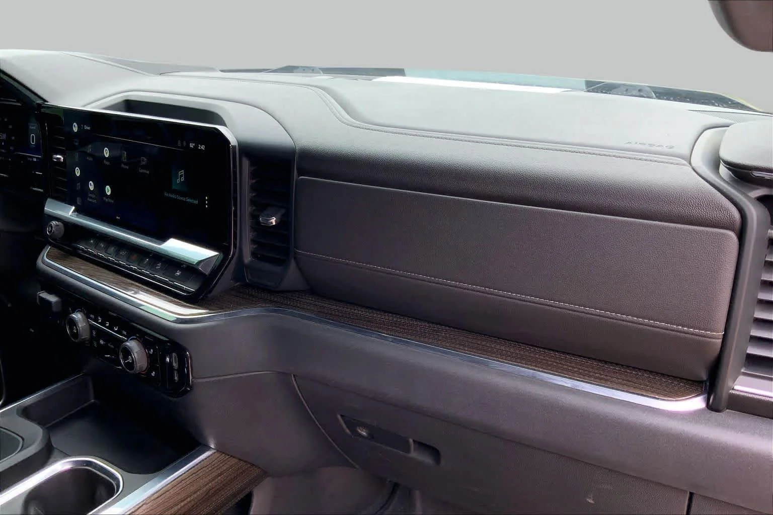 Used 2022 Dark Ash Metallic Chevrolet RST image 18
