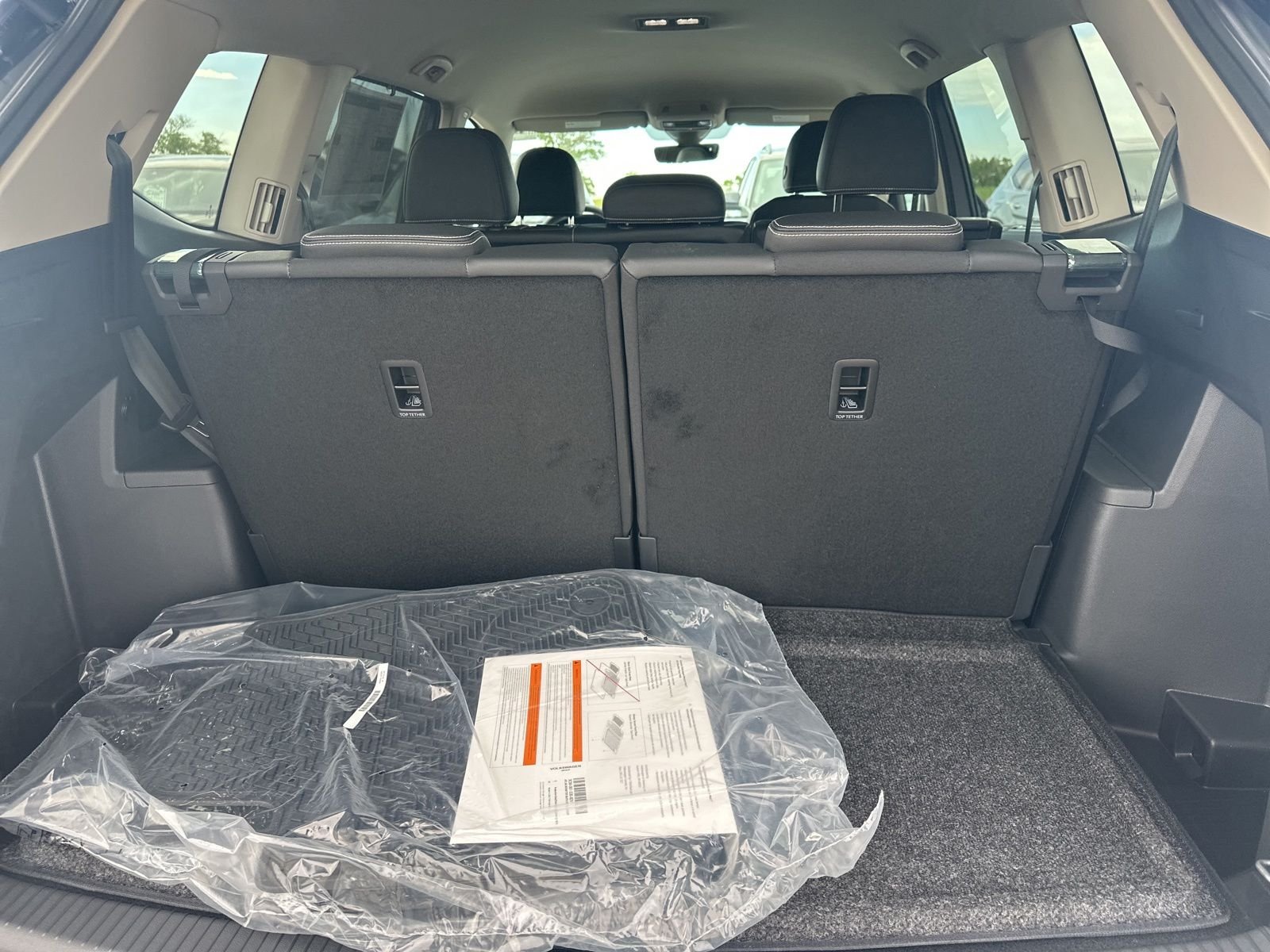New 2026 Silver Volkswagen 2.0T SE w/Technology image 31
