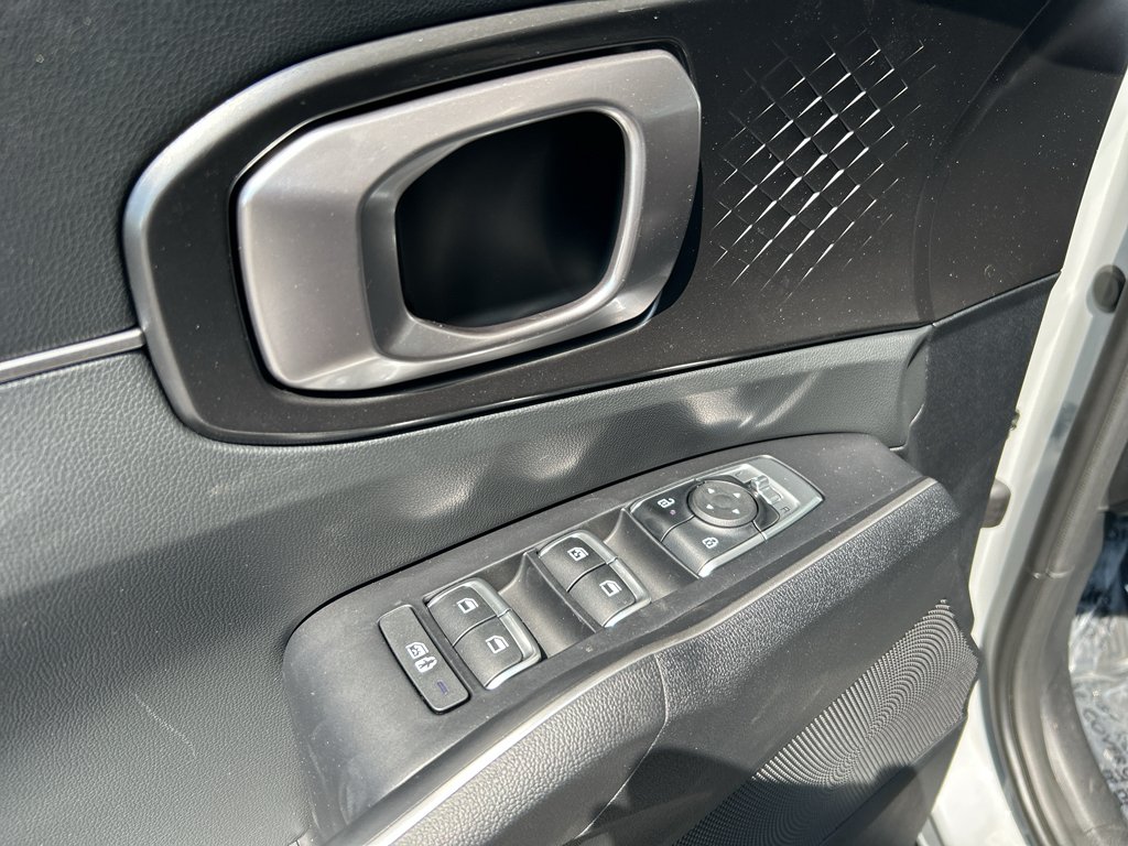 New 2026 Wolf Gray Kia S image 18
