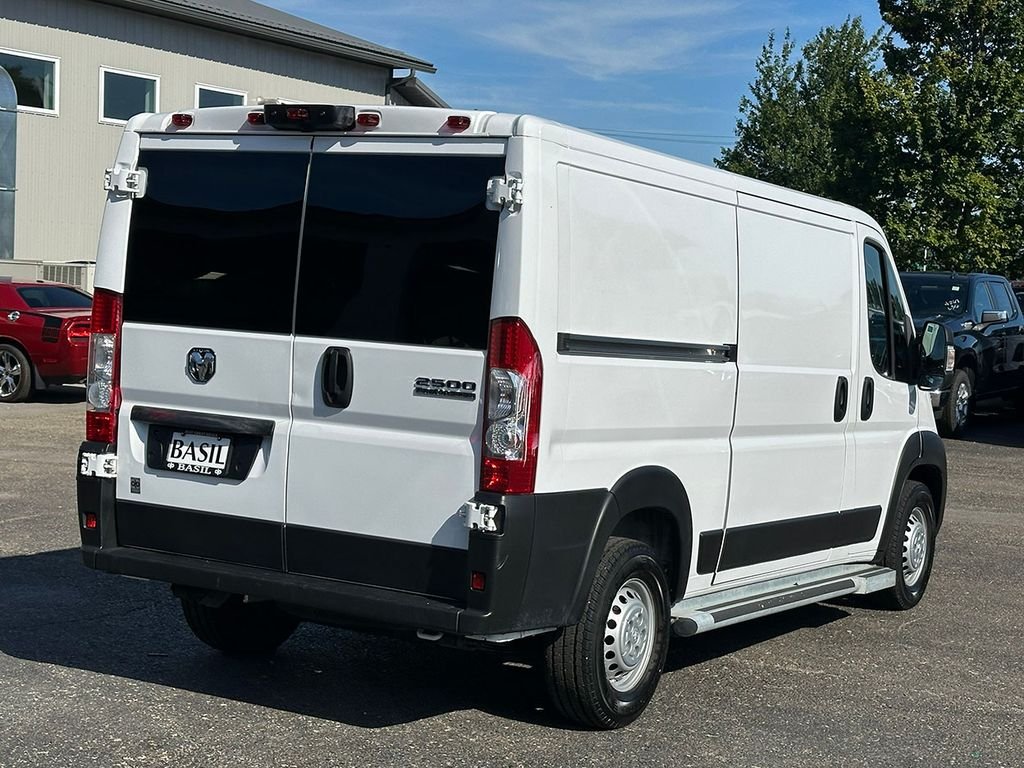 Used 2025 White Ram Base image 2