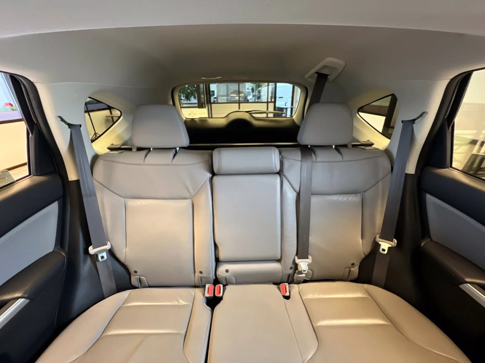 Used 2015 Gray Honda EX-L image 28