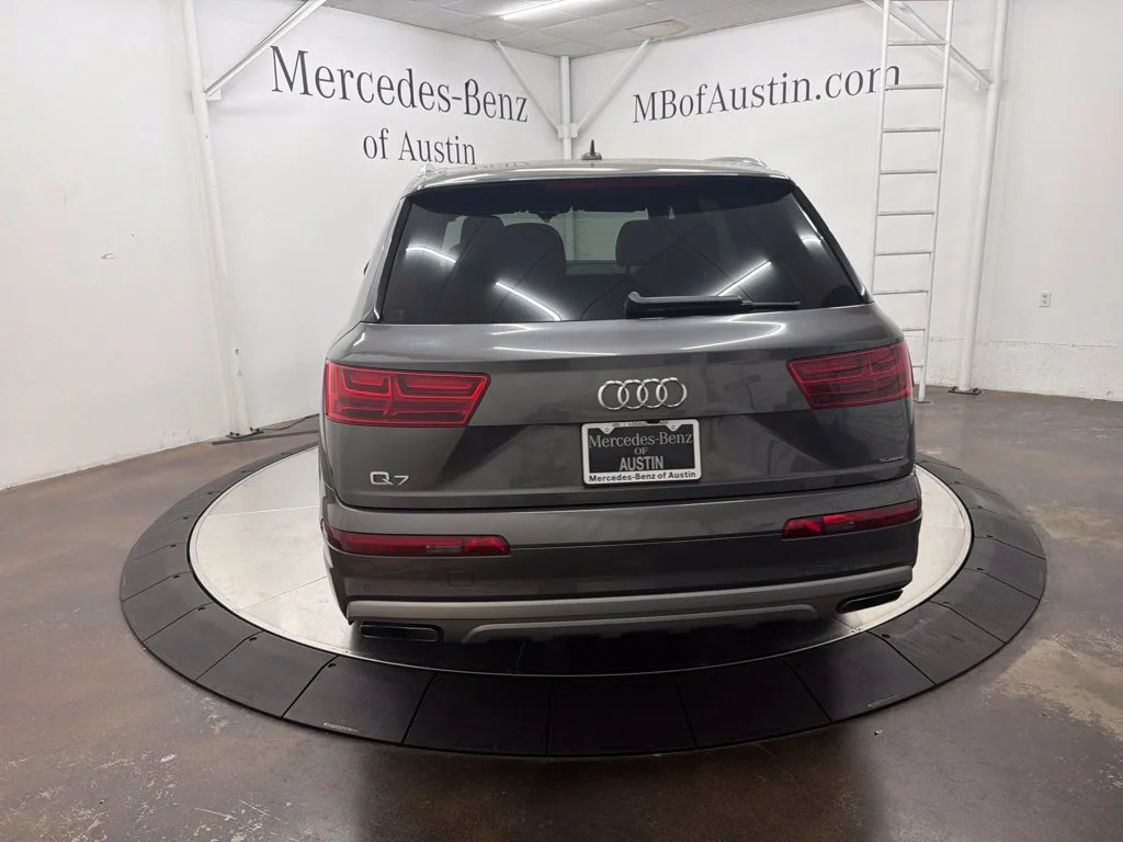 Used 2019 Gray Audi 45 Premium image 6