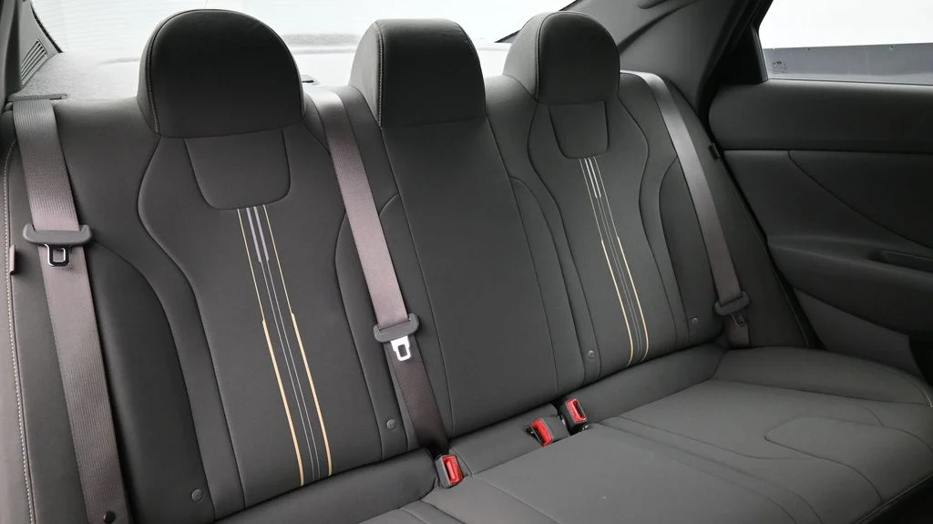 Used 2026 White Hyundai SEL Sport image 12