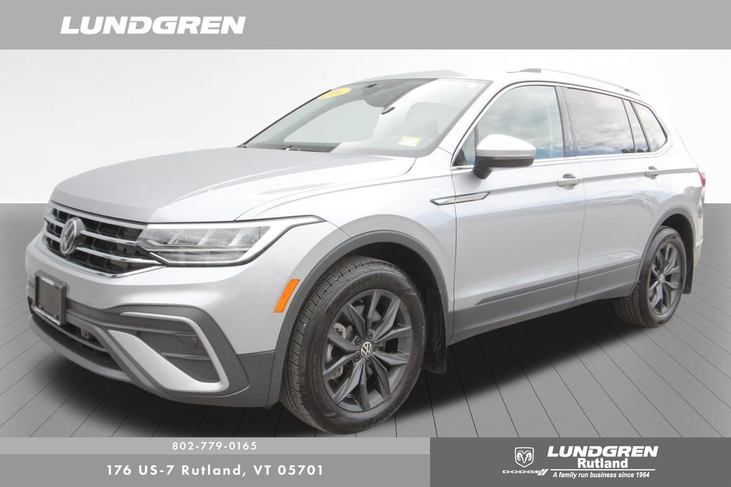 Used 2024 Gray Volkswagen 2.0T SE image 9