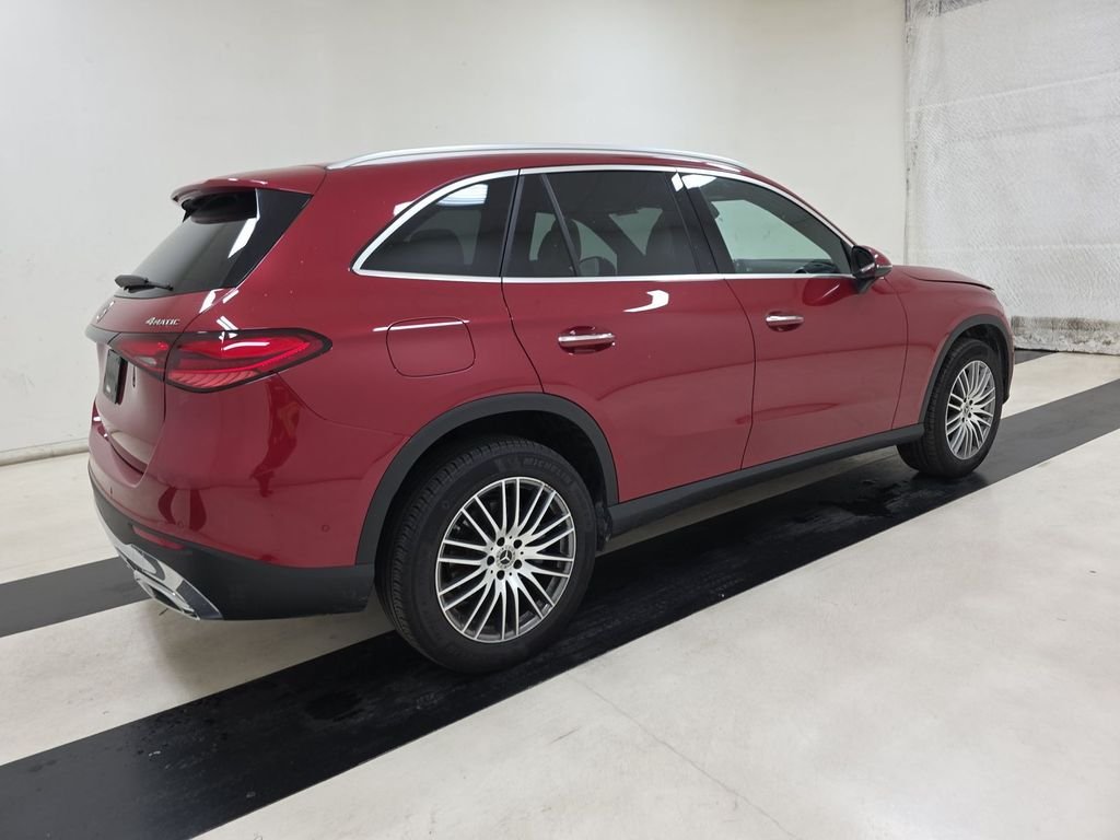 Certified Used 2025 MANUFAKTUR Patagonia Red Metallic Mercedes-Benz GLC 300 image 4