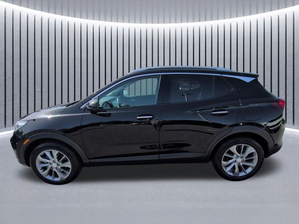 Used 2023 Black Buick Essence image 8
