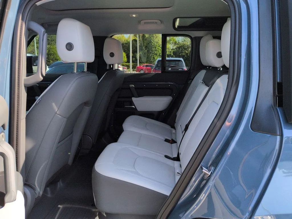 Certified Used 2025 Blue Land Rover S image 13