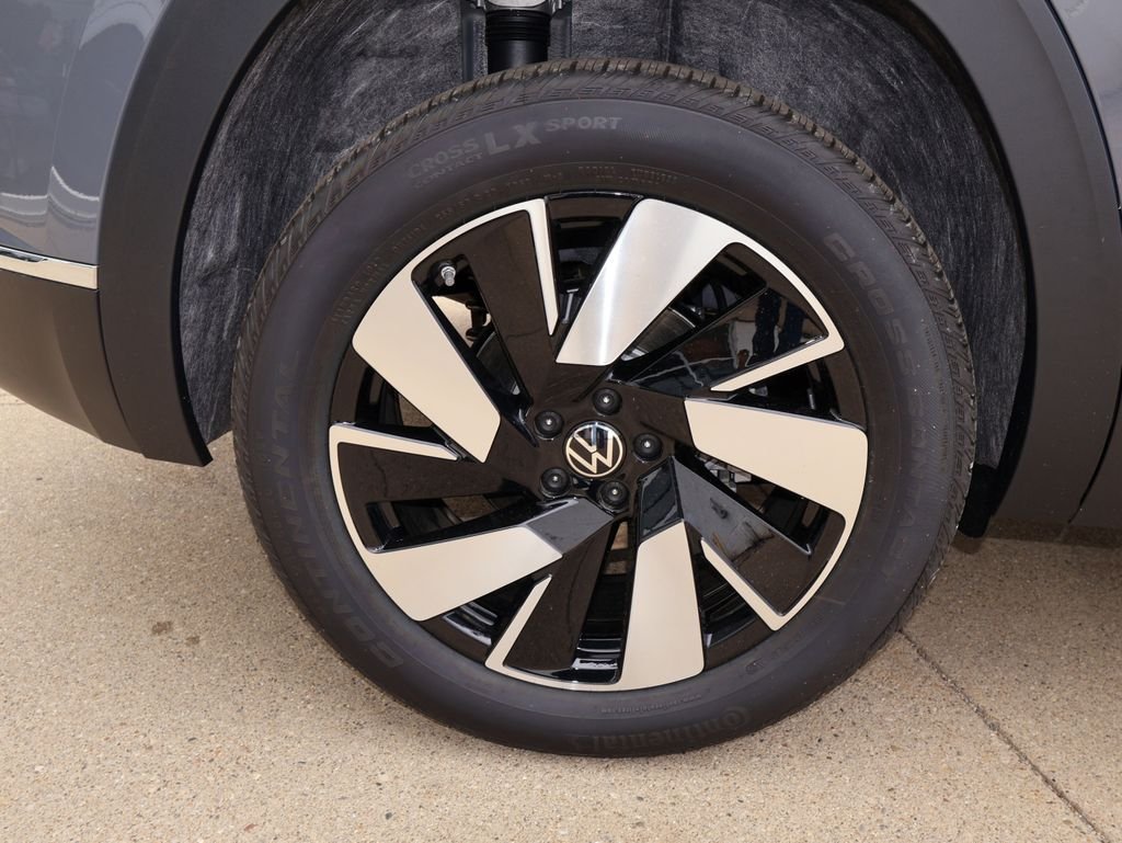 New 2026 Gray Volkswagen 2.0T SEL image 9