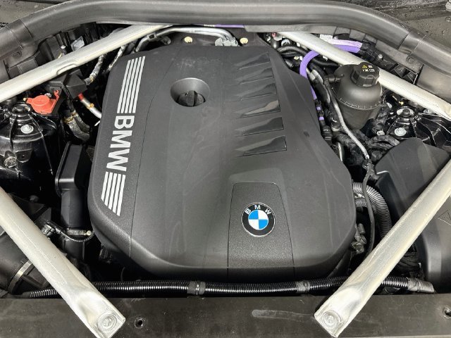 Used 2024 Black Sapphire Metallic BMW sDrive40i image 35