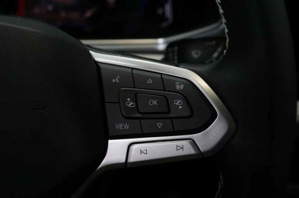 New 2026 Black Volkswagen 1.5T SEL image 19