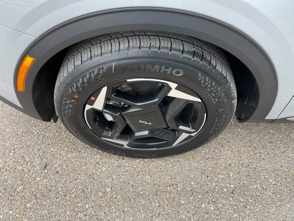 New 2026 Gray Kia EX image 29