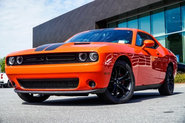 2018 Dodge Challenger SXT's photo