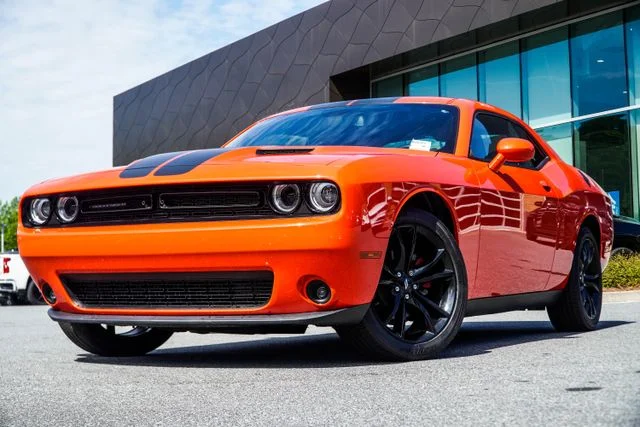 2018 Dodge Challenger SXT's photo