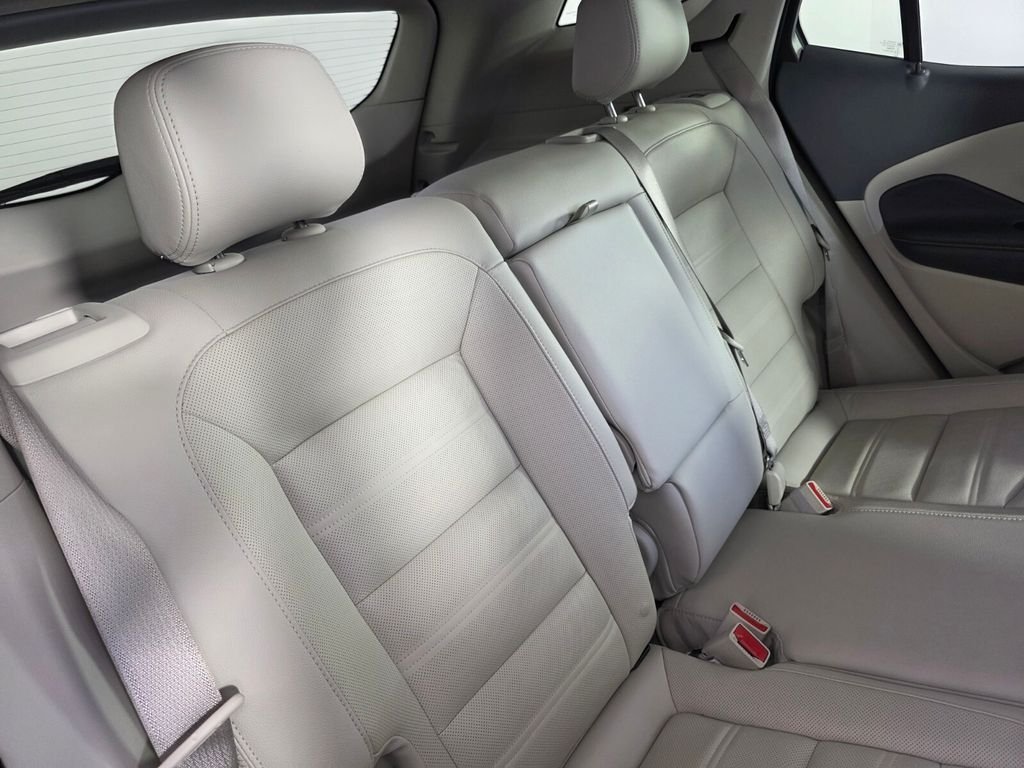 Used 2024 Black GMC Denali image 29