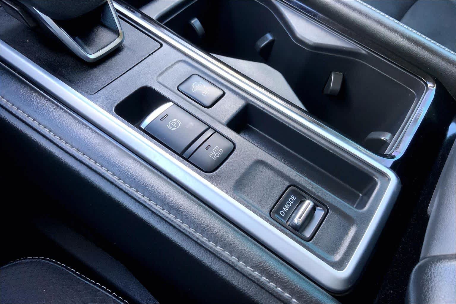 Used 2022 Gun Metallic Nissan SL image 35