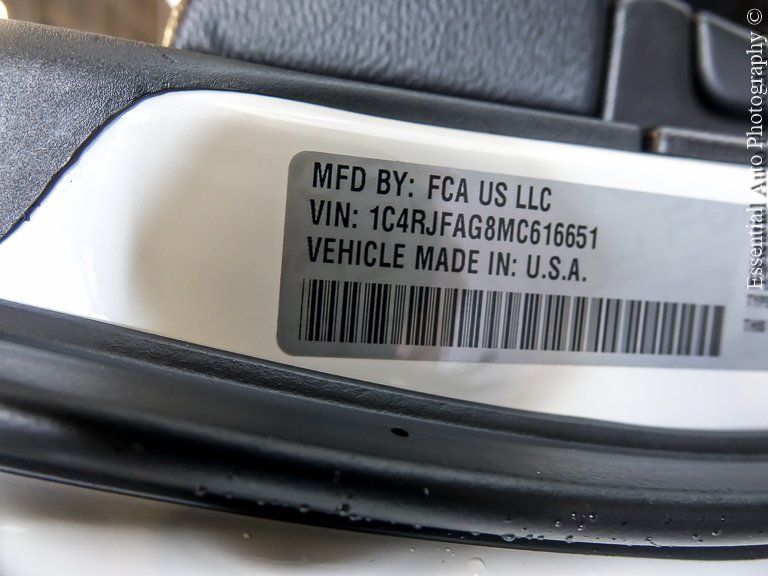 Used 2021 Bright White Clearcoat Jeep Laredo X image 30