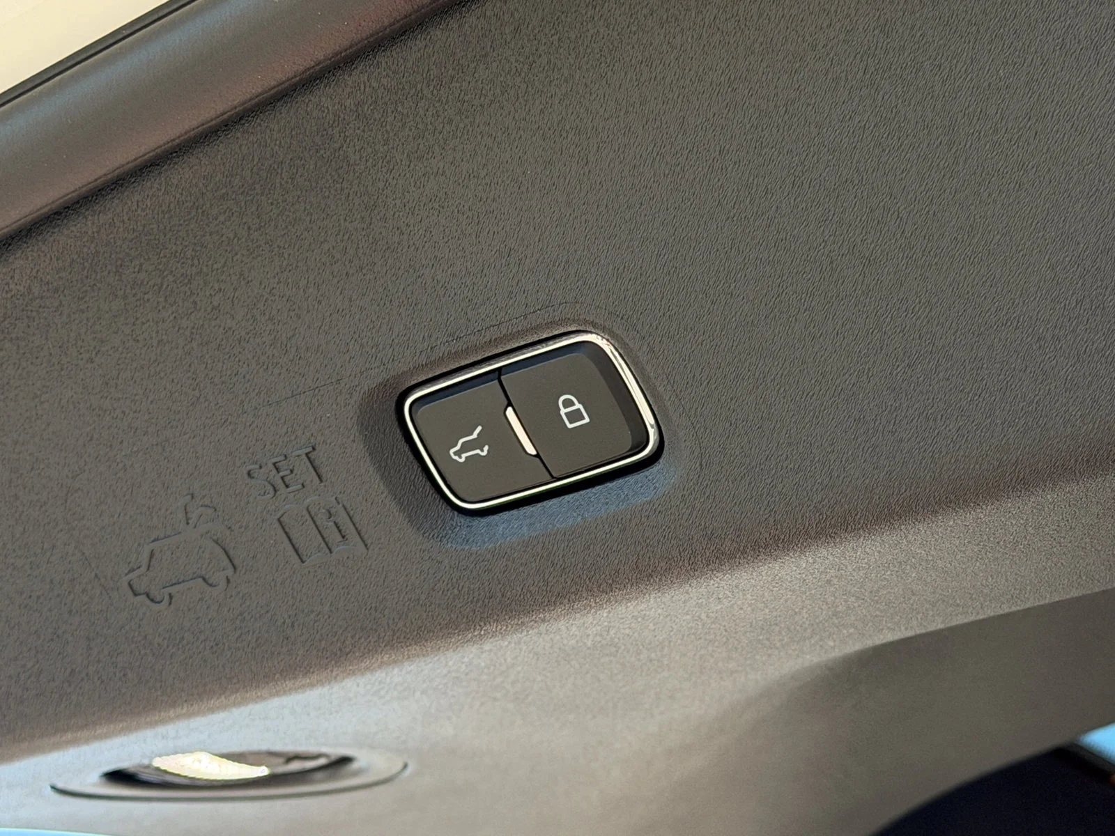 New 2027 Star White Metallic Tri-Coat Ford King Ranch image 10