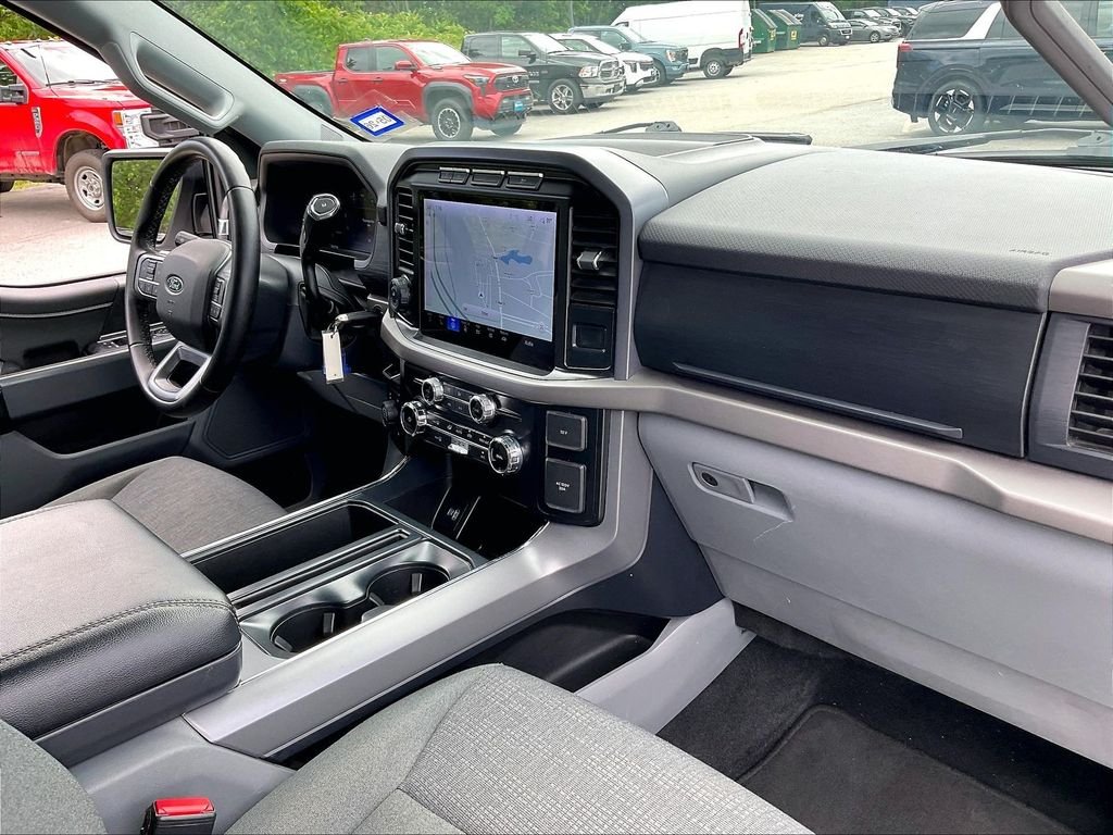 Used 2024 Oxford White Ford XLT image 13