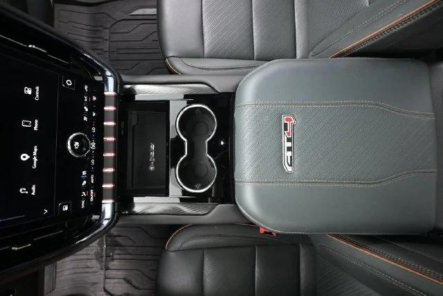 Used 2025 Silver GMC AT4 image 30
