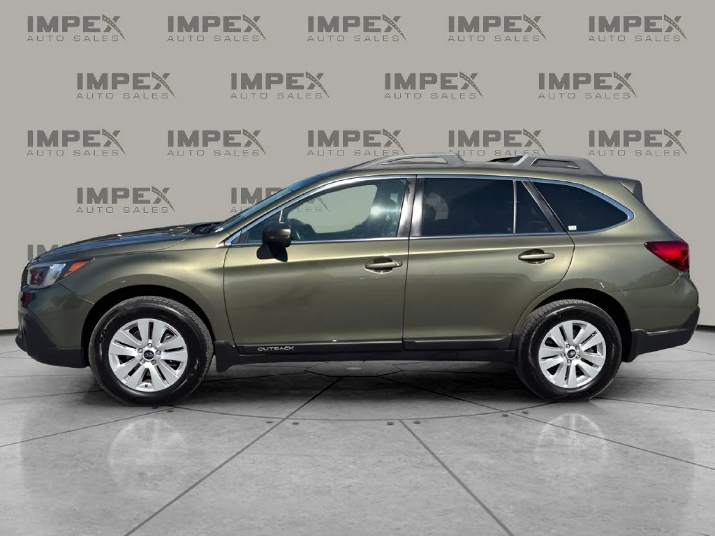 Used 2019 Green Subaru 2.5i Premium image 2