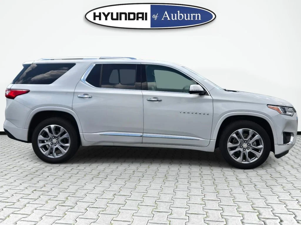 Used 2019 Beige Chevrolet Premier image 4