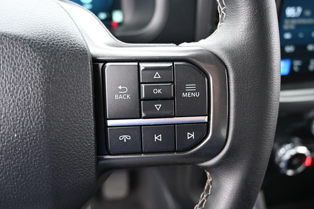 Used 2024 Silver Ford XLT image 33