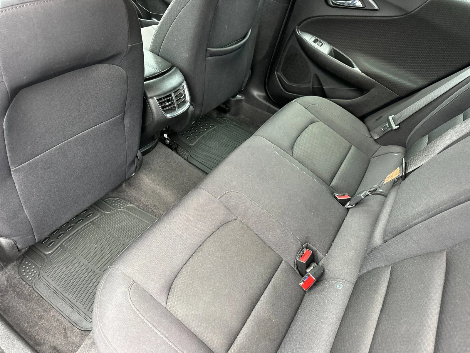 2024 Chevrolet Malibu 1LT - Photo 12