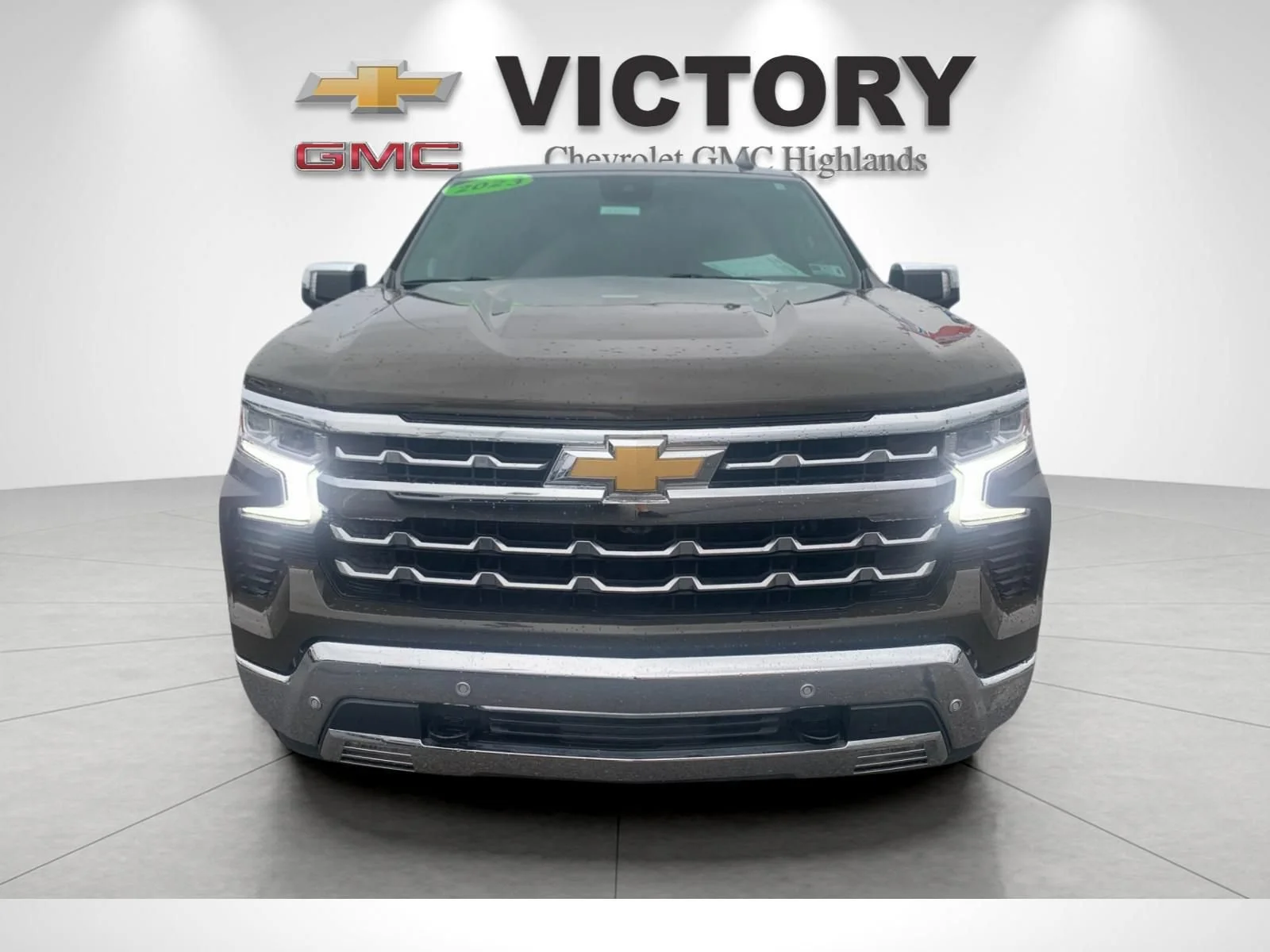 Used 2023 Harvest Bronze Metallic Chevrolet LTZ image 8