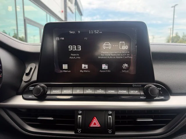 Used 2020 Blue Kia LXS image 19