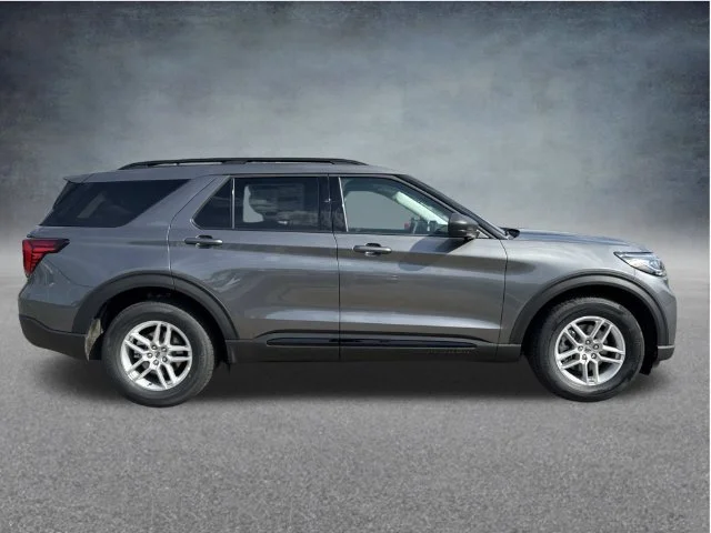 New 2026 Carbonized Gray Metallic Ford Active image 9