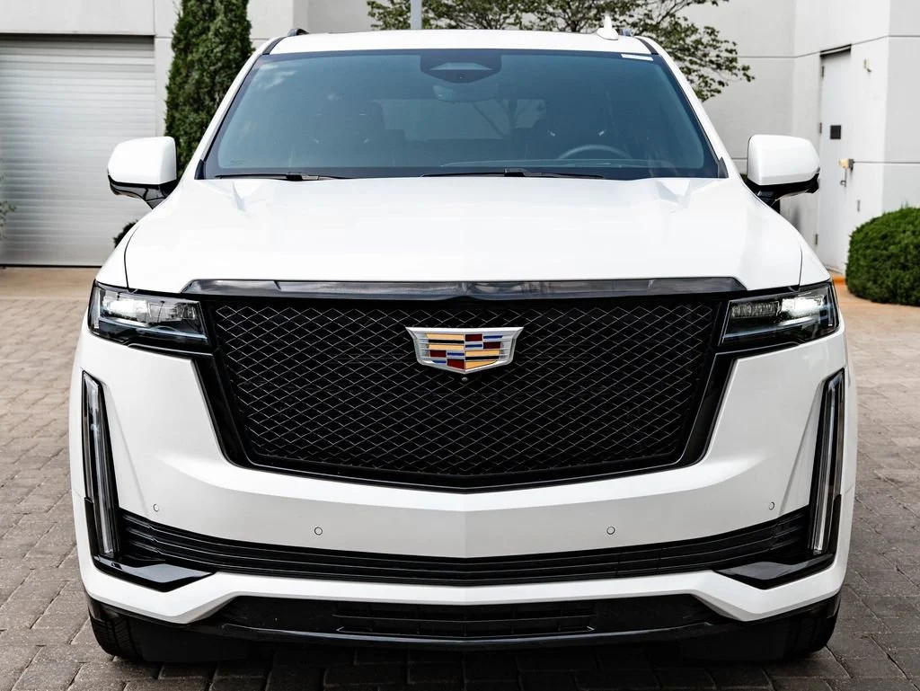 Used 2023 Crystal White Tricoat Cadillac Sport image 2