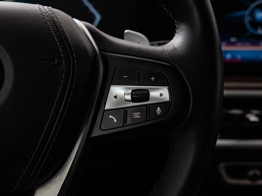 Used 2024 Skyscraper Grey Metallic BMW xDrive40i image 30