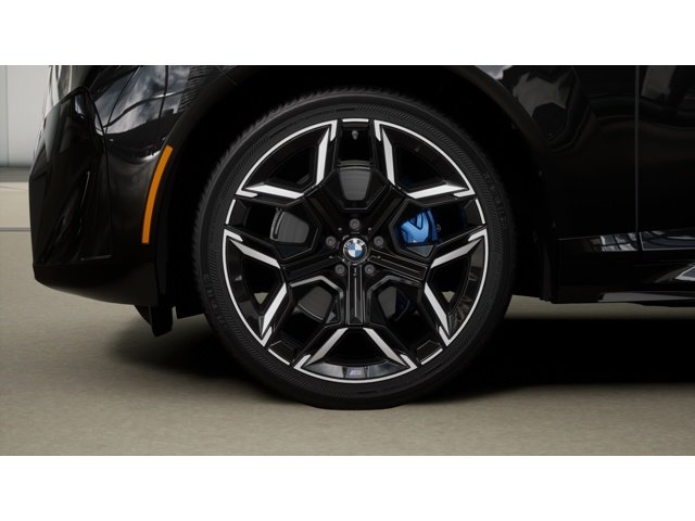 New 2027 475/Black Sapph BMW 40 xDrive image 7
