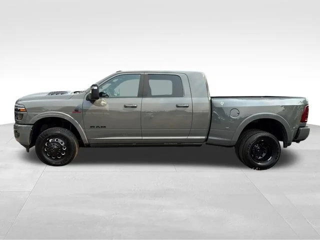 New 2026 Ceramic Gray Clearcoat RAM Limited image 4