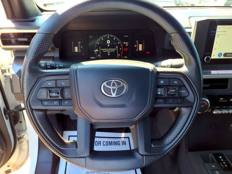 Used 2025 Ice Cap Toyota SR5 image 22