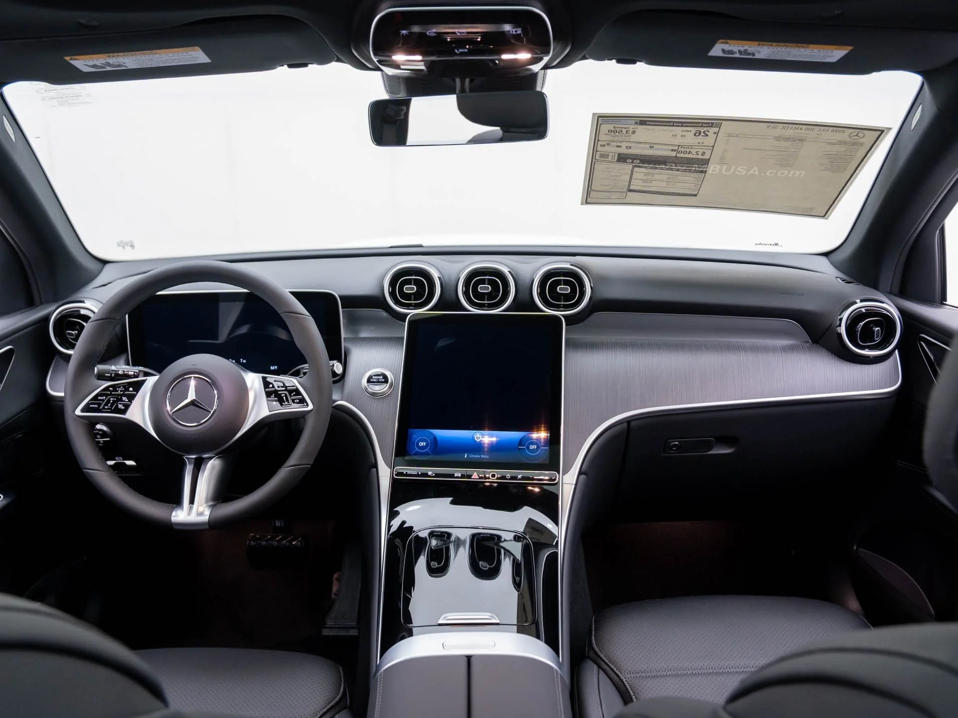 New 2026 White Mercedes-Benz GLC 300 image 10