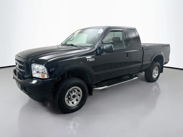 Used 2002 Black Clearcoat Ford XLT image 3