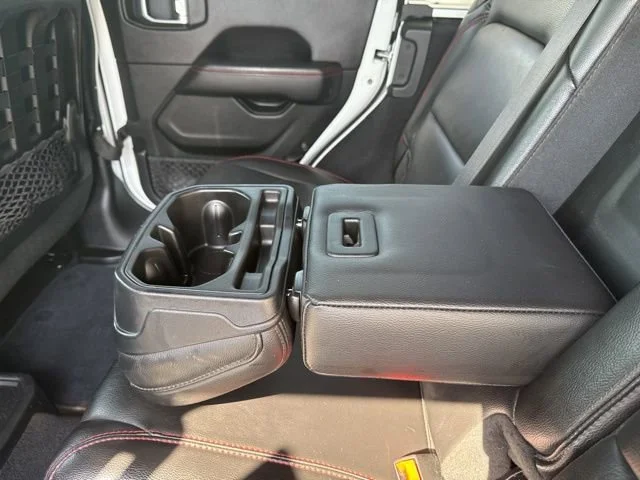 Used 2020 White Jeep Rubicon image 37