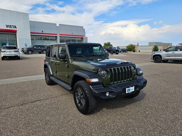 Used 2024 Green Clearcoat Jeep Sport S image 3