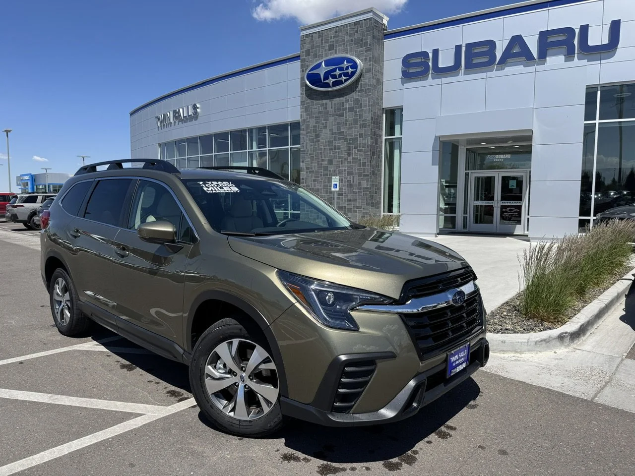 2025 Subaru Ascent Premium 7 Passenger's photo