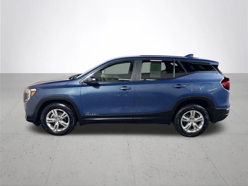 Used 2024 Blue GMC SLE image 9