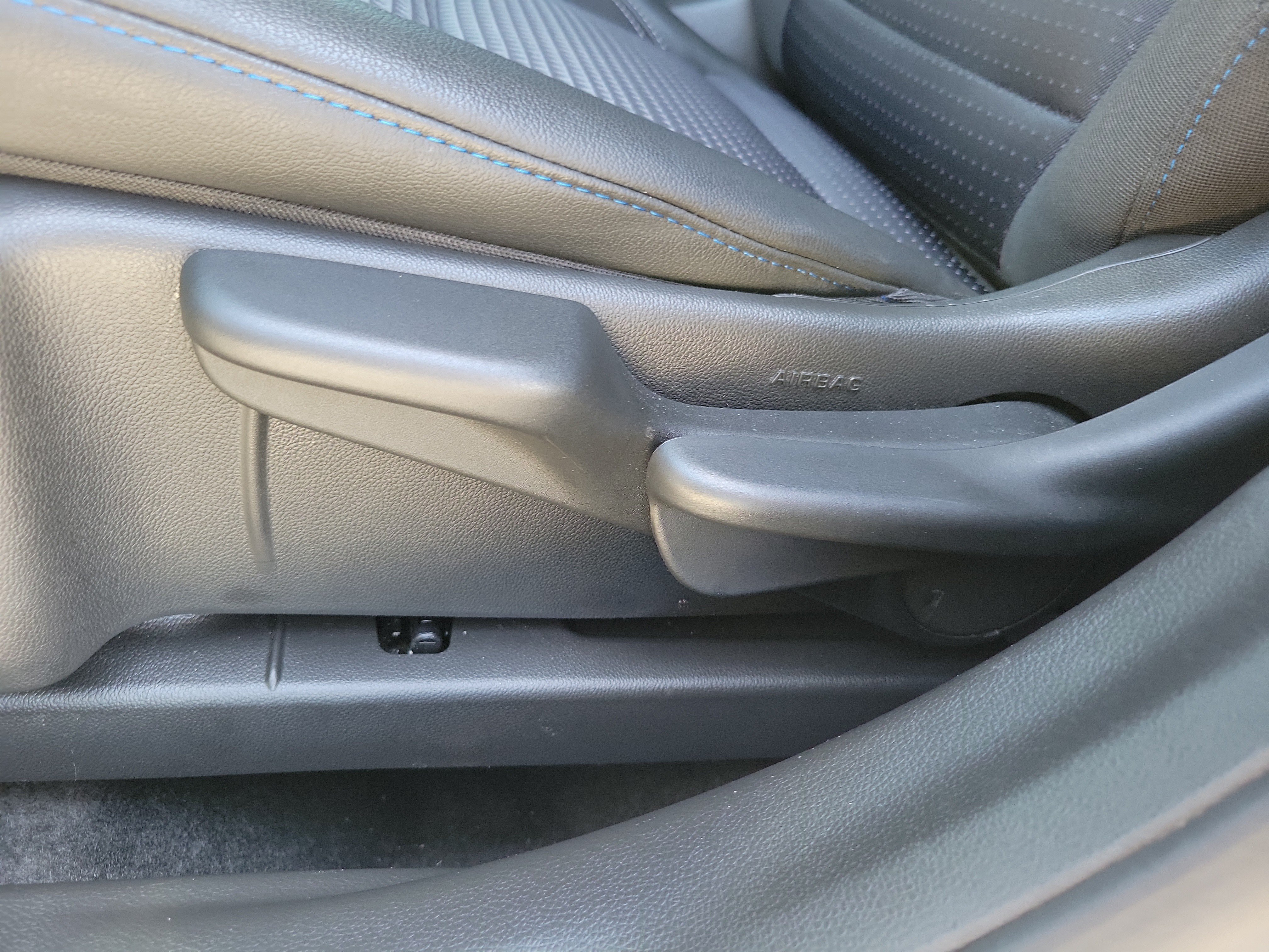 Used 2025  Chevrolet LT image 20