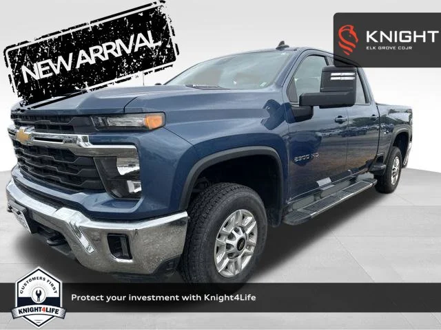 Used 2025 Blue Chevrolet LT image 1
