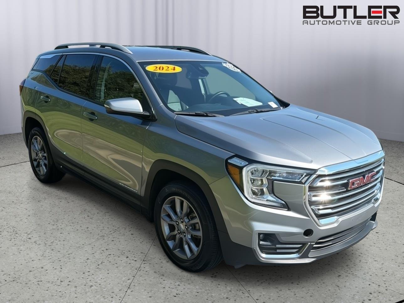 Used 2024 Sterling Metallic GMC SLT image 8