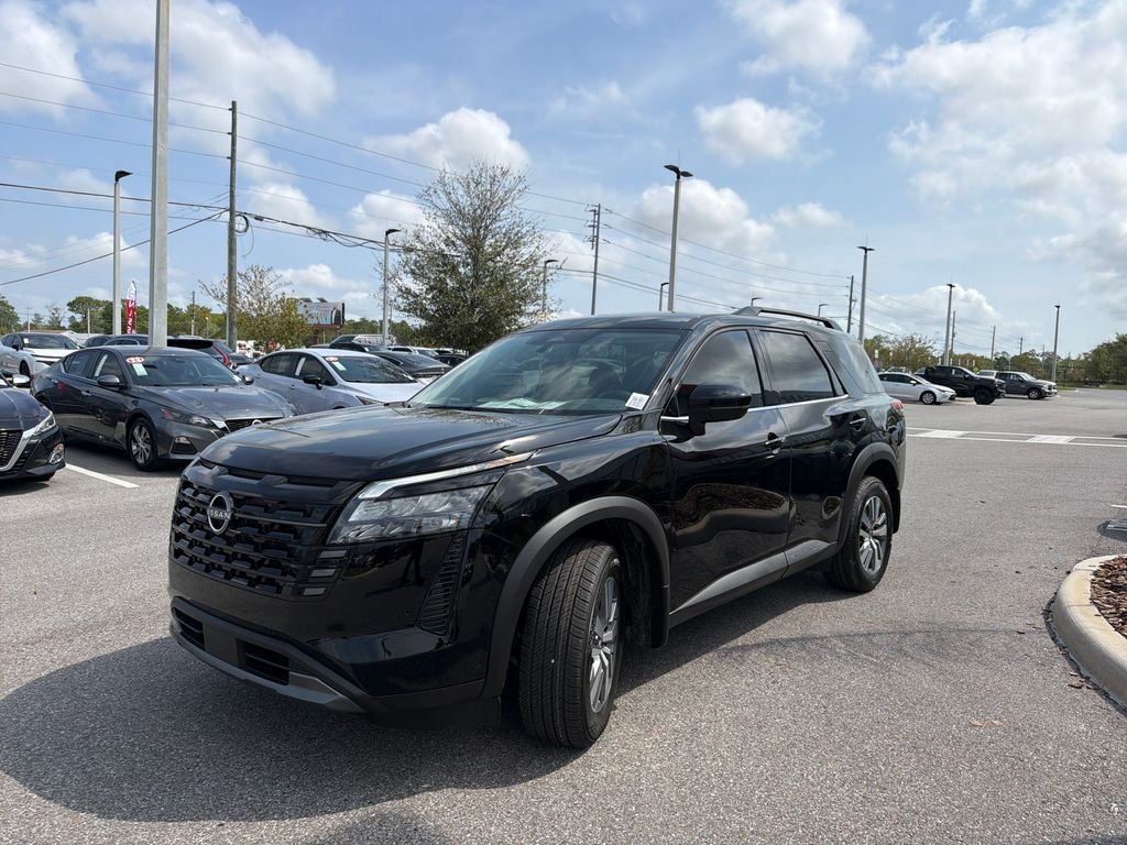 New 2026 Nissan Pathfinder SL 4D Sport Utility