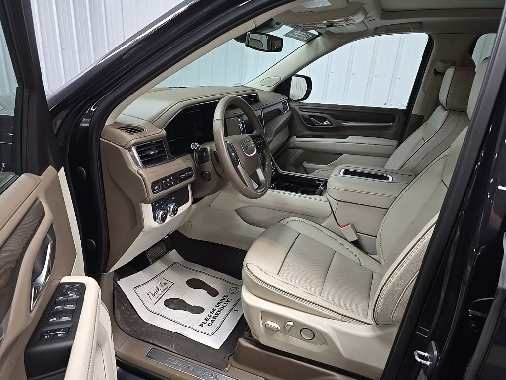 Used 2023 Titanium GMC Denali image 30