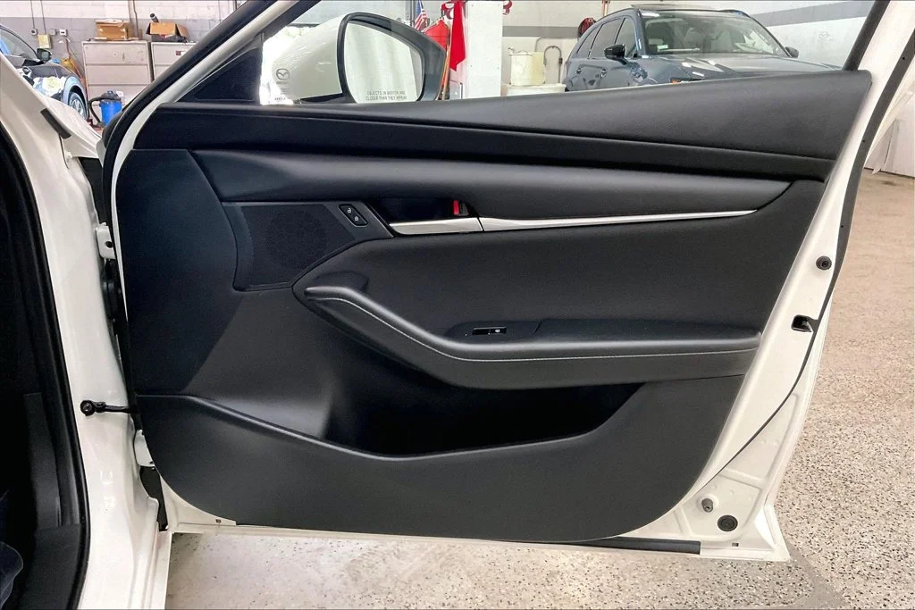 Certified Used 2026 White Mazda 2.5 S image 23